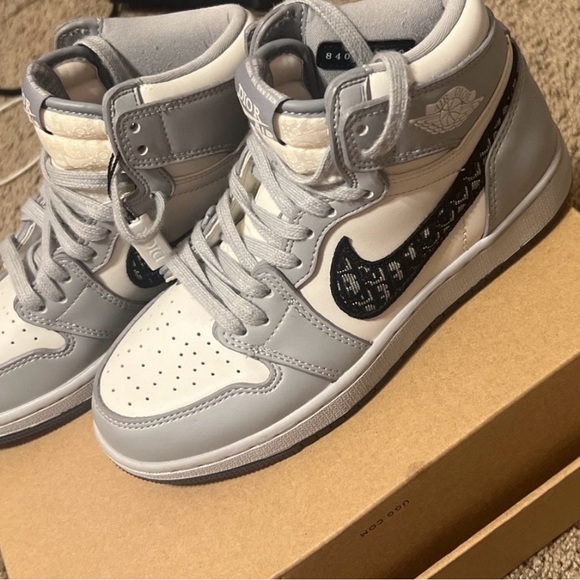 Christian diors Jordan low tops - Picture 1 of 3